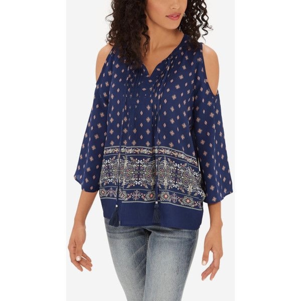 Cold shoulder top
